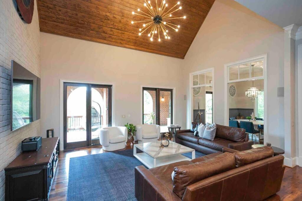 Supreme Luxury For Discerning Tastes Βίλα Νάσβιλ Εξωτερικό φωτογραφία